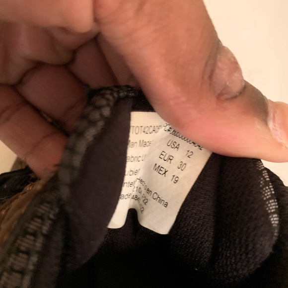 Shoes - Picture 6 of 6